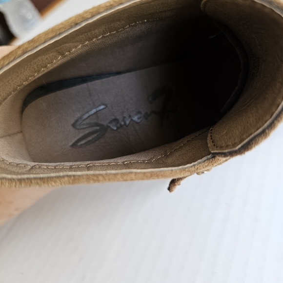 Seven7 Dallas ankle boots size 6 faux suede stud detail buckle western NWT - Picture 12 of 15